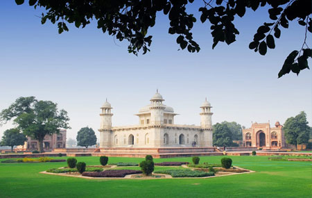 agra-sightseeing-tour-small