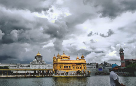 golden-triangle-tour-with-amritsar-small